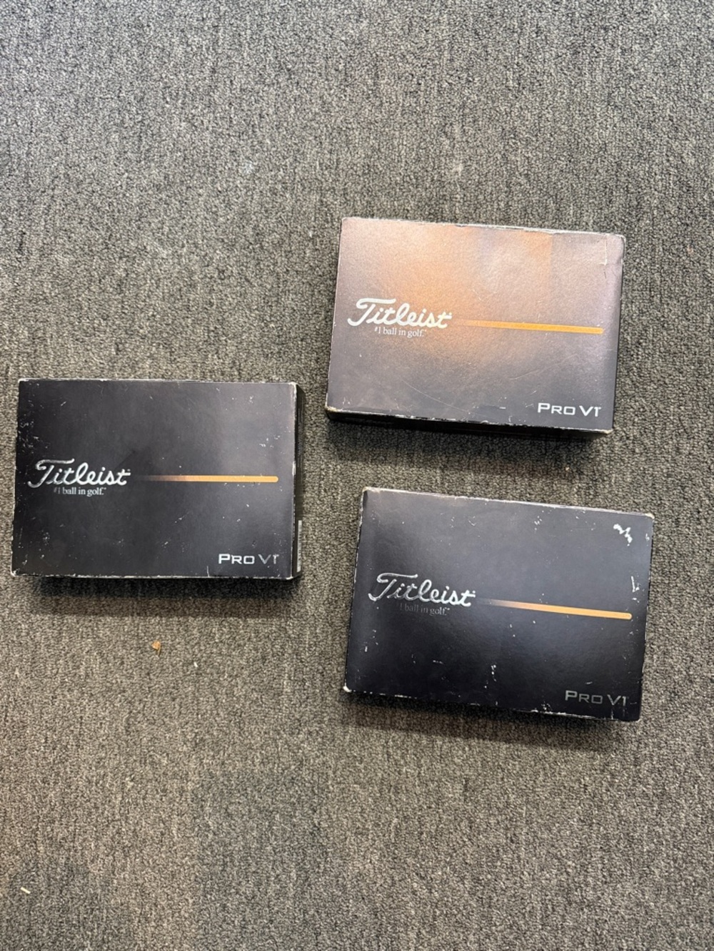 Titleist 2025 Pro V1 Golf Balls - Picture 8 of 9